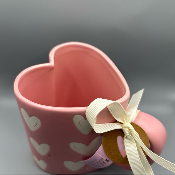 Rae Dunn Pink Valentine Heart Shaped Scribble Heart Design Mug NEW - Picture 2 of 5